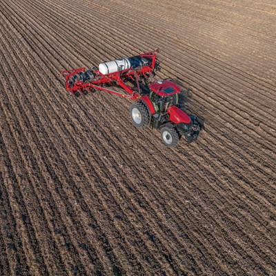 Puma 220 with 2000 series Early Riser planter