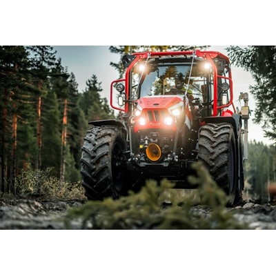 STEYR Traktoren Plus Forestry 2