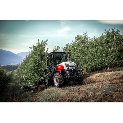 STEYR Traktoren Spezial F CVT Orchards