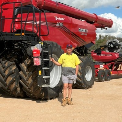 Case IH AF combines managing the hard yards across the Baxter family s 14 000 hectare operation