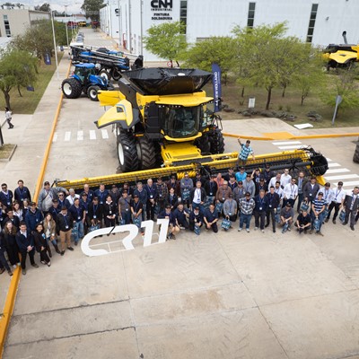 New Holland abrio las puertas de su fabrica para acercar todo su porfolio a sus clientes