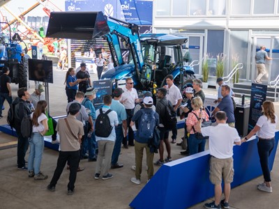 T4 Electric Power Tractor Presentation