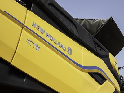 New Holland CR11