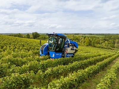 New Holland Braud compact grape harvesters