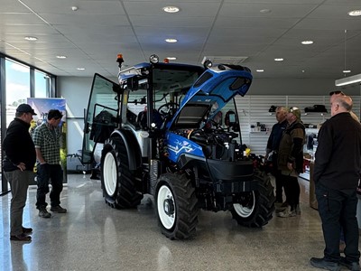 Upgraded addition to New Holland specialty range creates a buzz at New Zealand customer event