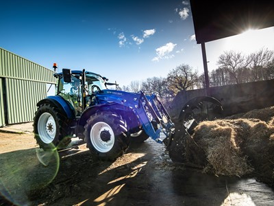 New Holland T5 Dual Command