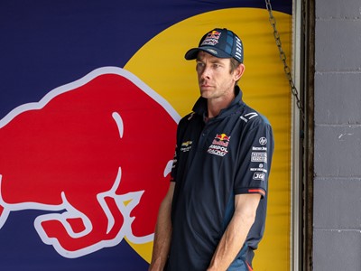 Workshop to pitstop New Holland technician experience revs up at Bathurst 1000