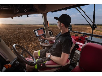 Case IH Quadtrac 715 takes Tractor of the Year 2025 prize
