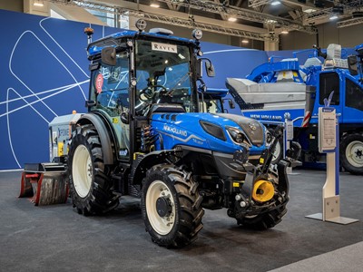 T4 Specialty tractors MY25