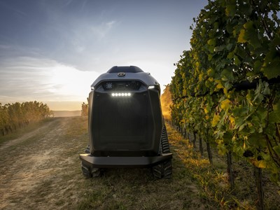 New Holland R4 Robot