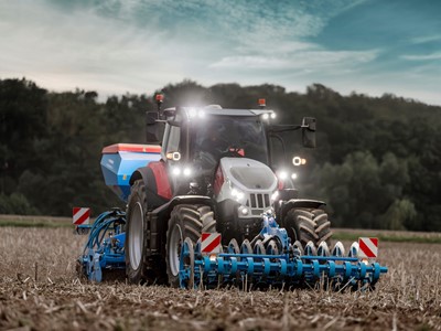 STEYR 26 IMPULS in the field lights on