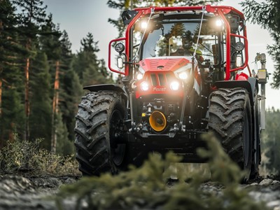 STEYR 4120 PLUS forestry