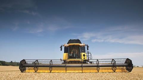 New Holland CX8080 Elevation