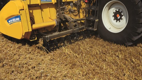 New Holland unveils the capacity-boosting Dual Stream header concept