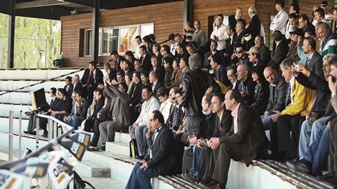 Case Customer Centre Paris