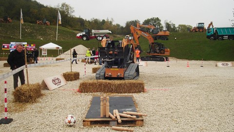 Case Rodeo Final TV380