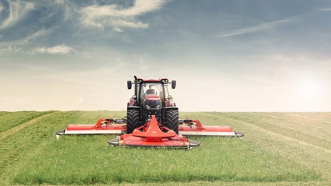 Optum 300 CVX with a tripple mower