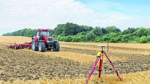 Case IH Tractor working with AccuGuide RTK Technology