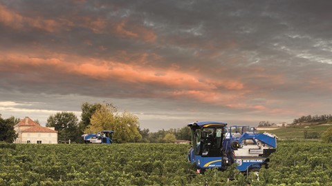 New Holland Launches New Grape Harvester Braud Compact Range for the Intermediate & Large Row spacing Vineyard Segments