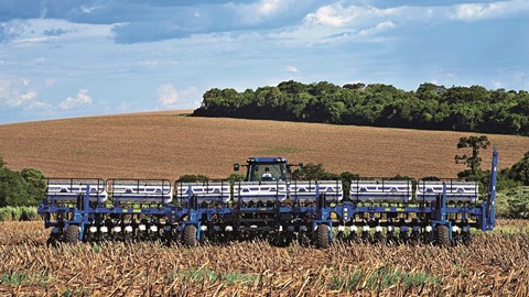 New Holland planter undertaking minimum tillage applications