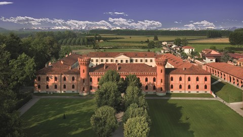 New Holland Agriculture becomes a Strategic Partner of the University of Gastronomic Sciences, Pollenzo, Italy