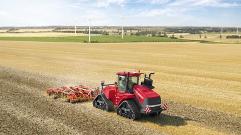 Quadtrac 620 cultivating using precision farming technology