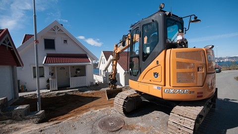 CX75C SR midi crawler excavators working in Norway