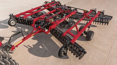 Case IH introduces the new True-Tandem 335 VT vertical tillage tool