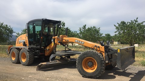 Simorr  856C Grader at work