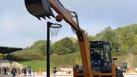 CASE Rodeo Big Thunder Backhoe CASE 695ST