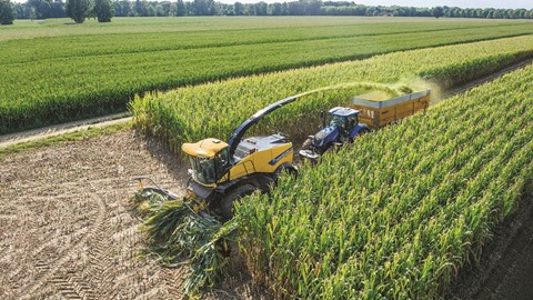 New Holland FR Forage Cruiser Delivers Leading Chopping Performance and Efficiency