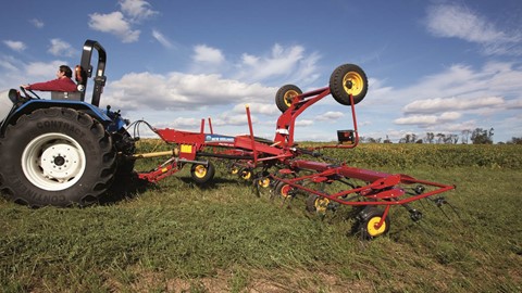 New Holland ProTed™ Rotary Tedders