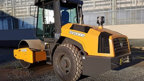 CASE SV208D single drum vibratory compactor