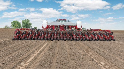 Case IH expands the 2000 series Early Riser lineup