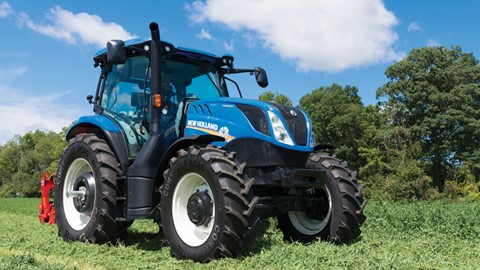 New Holland Agriculture is expanding its acclaimed T6 tractor series with the new T6 Dynamic Command™