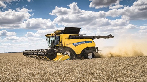 New Holland CR Revelation combine raises the harvesting stakes again