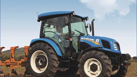 New Holland T4.65S in the field