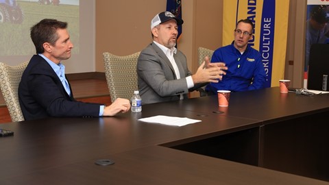 Congressman Smucker discusses the manufacturing industry with New Holland plant employees