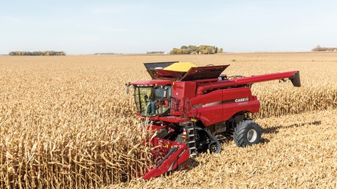 Axial-Flow 9240 with 4418 Corn Head
