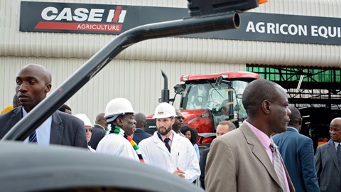 President of Zimbabwe during his visit to Case IH distributor Agricon