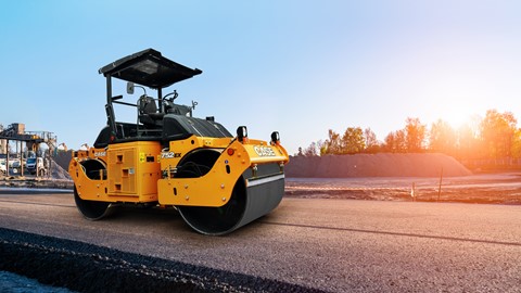 CASE 752EX Vibratory Tandem Compactor