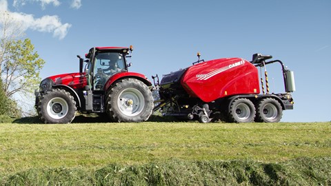 Case IH Maxxum with RB 545 Sillage Pack Baler