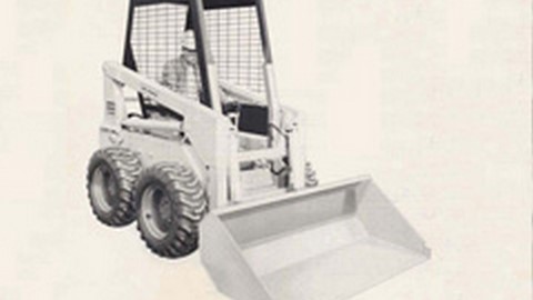 1969年，凯斯购得生产多功能滑移装载机的资质。