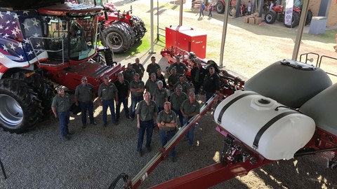Case IH team with Axial Flow and new 2000 Series Early Riser planter