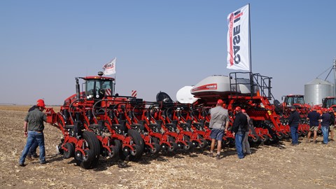 Case IH demonstrates new 2000 Series Early Riser® 2000 Series Early Riser® planter