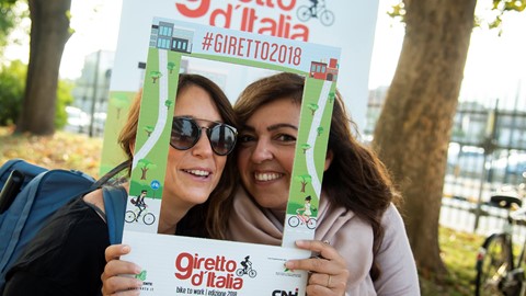 Two  CNH Industrial employees who took part in the Giretto d'Italia 2018 cycle to work initiative