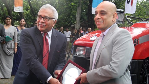 From left Ashok Anantharaman, Director Marketing & Sales - CNH Industrial; Romani De Silva, Managing Director - Alliance