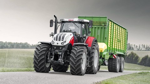 STEYR Terrus CVT Stage V