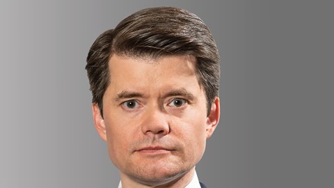 Andreas G. Weishaar 首席业务分拆官