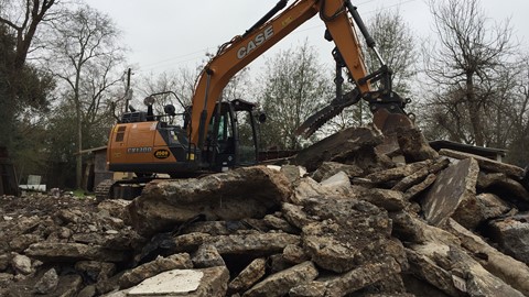 CASE Dealer ASCO Donates Equipment to Help Team Rubicon and SBP 2